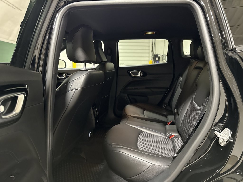 New 2026 Jeep Compass Latitude AWD/4WD image 22