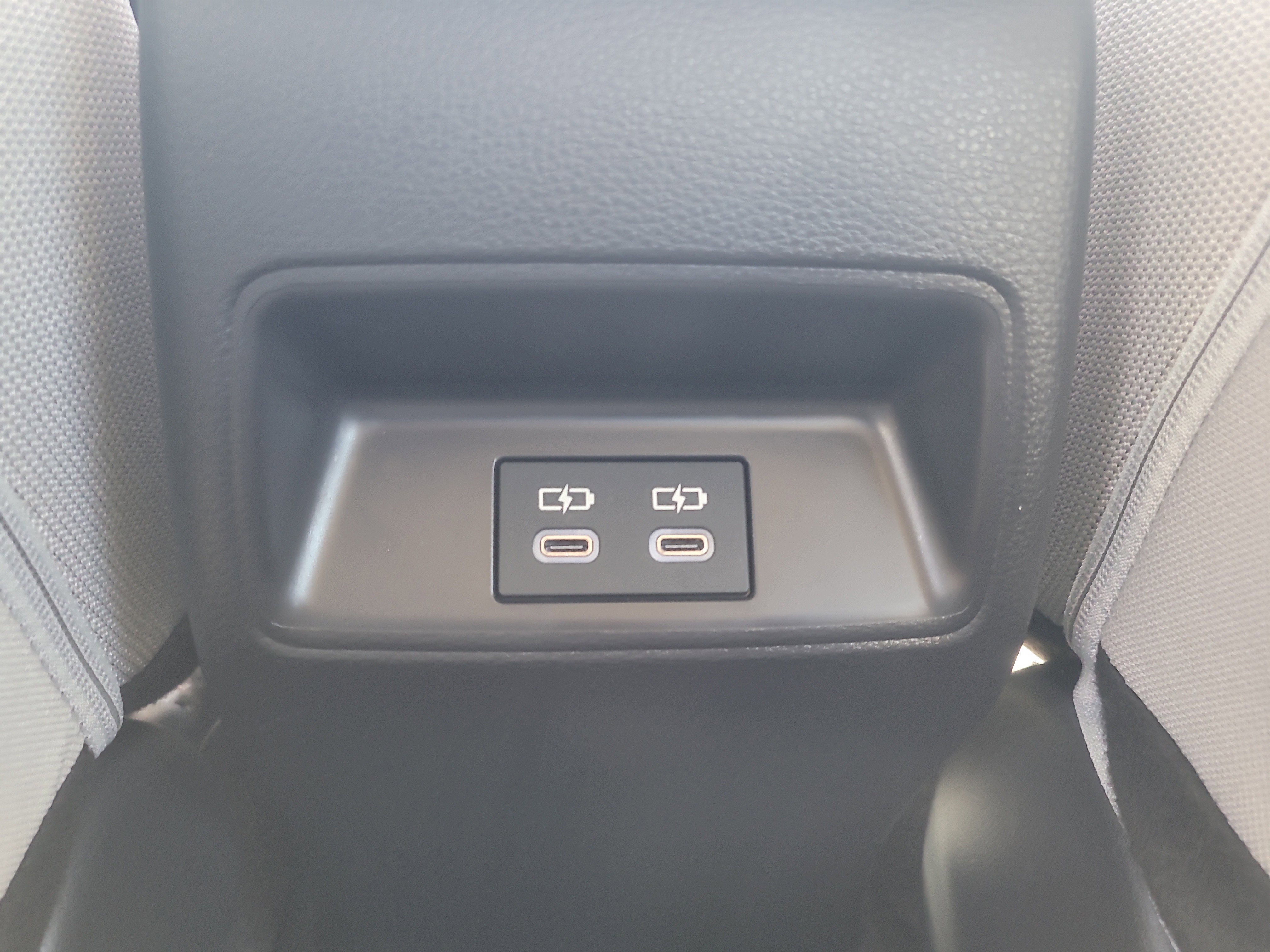 Used 2025 Toyota Corolla LE FWD image 15