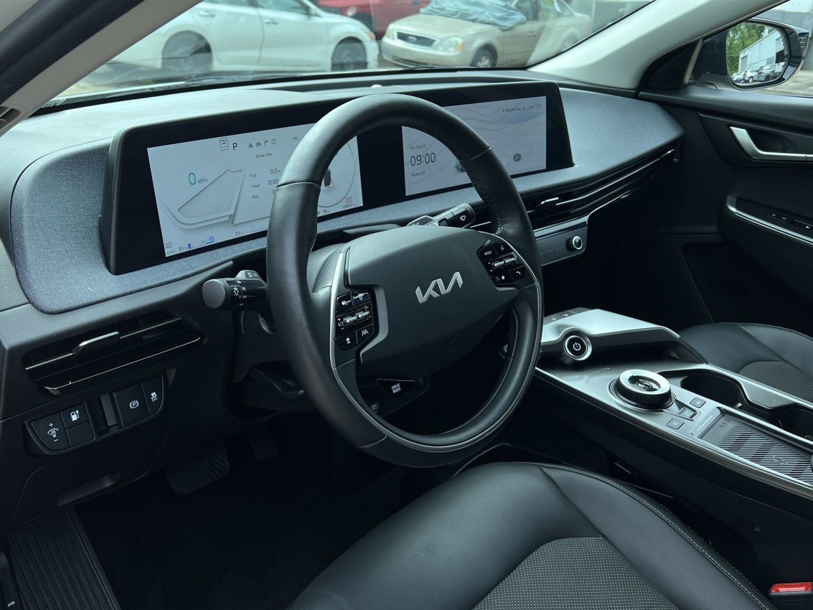Used 2024 Kia EV6 Light AWD/4WD image 29