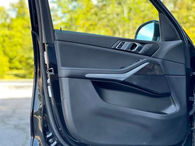 Used 2022 BMW X5 sDrive40i w/ Parking Assistance Package image 15