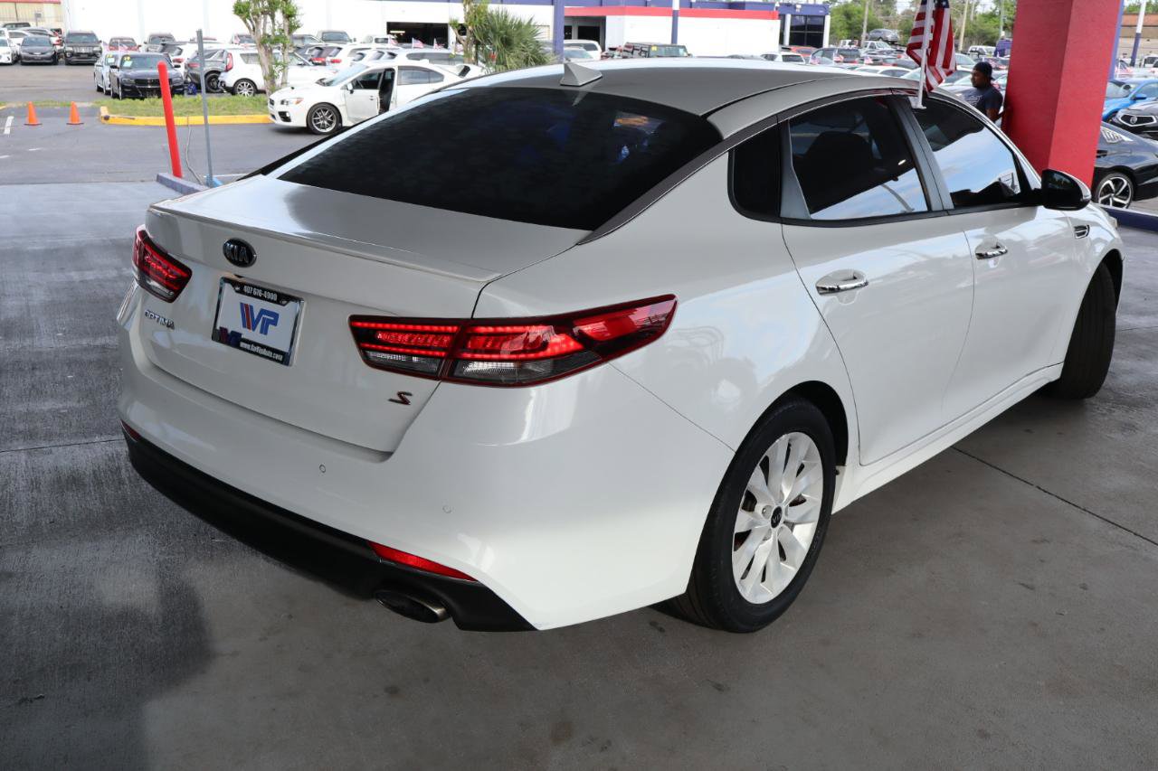 Used 2018 Kia Optima S FWD image 5
