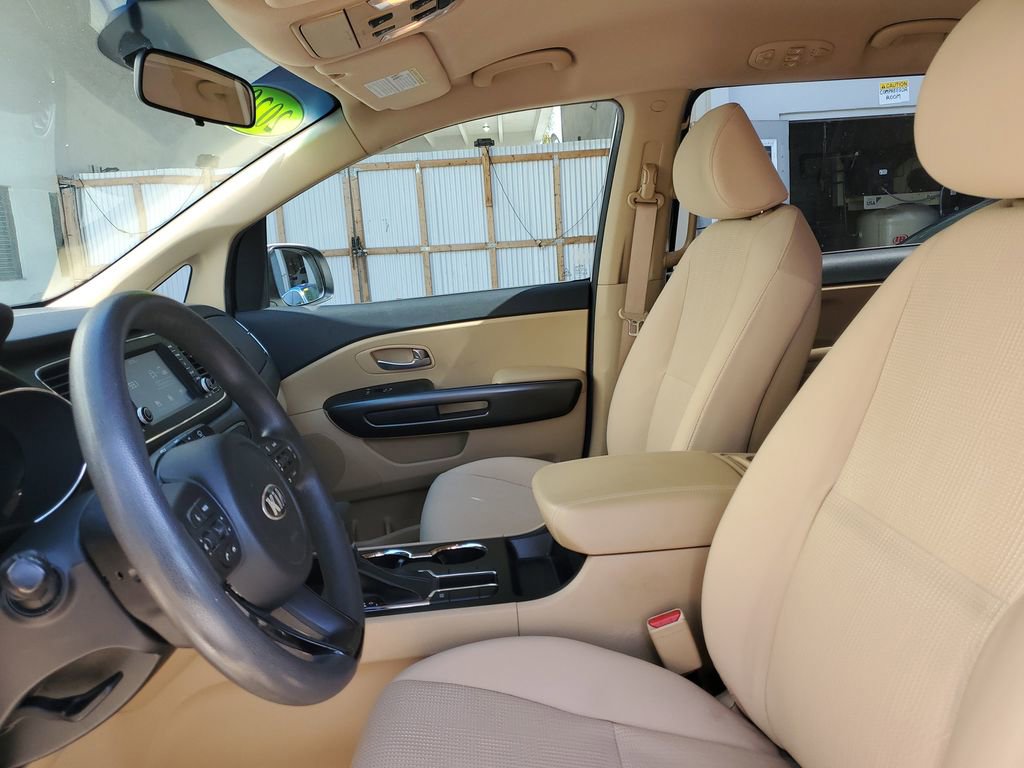 Used 2020 Kia Sedona LX FWD image 19