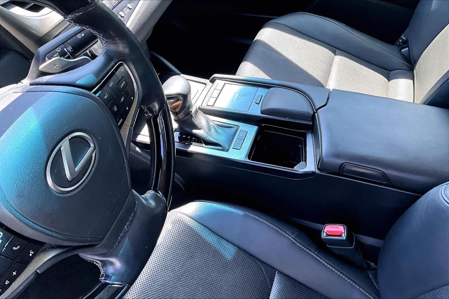 Used 2019 Lexus ES 300h w/ Premium Package FWD image 16