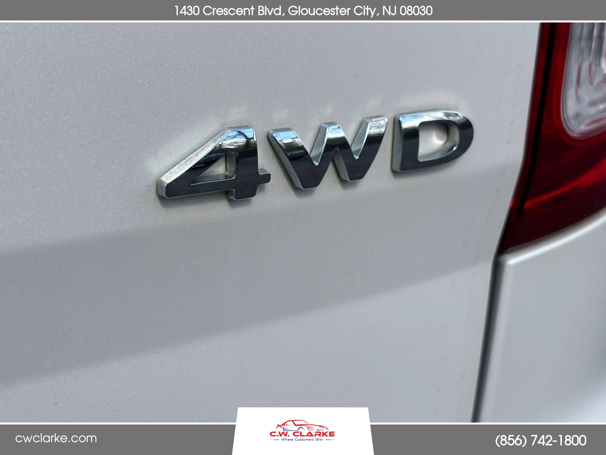 Used 2015 Ford Explorer XLT w/ Equipment Group 202A image 30