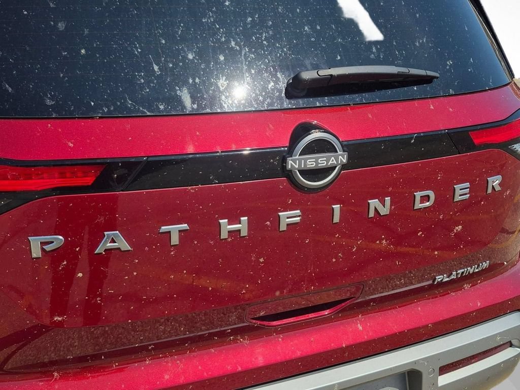 Used 2025 Nissan Pathfinder Platinum w/ Cargo Package FWD image 10