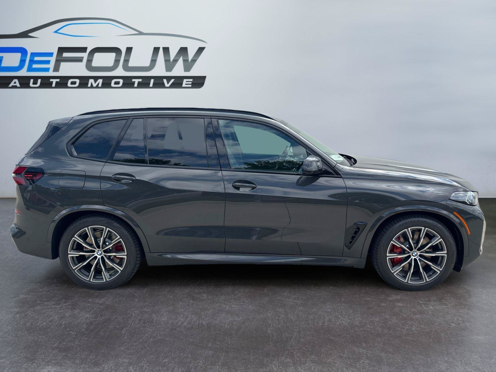 New 2026 BMW X5 xDrive50e w/ M Sport Package AWD/4WD image 12