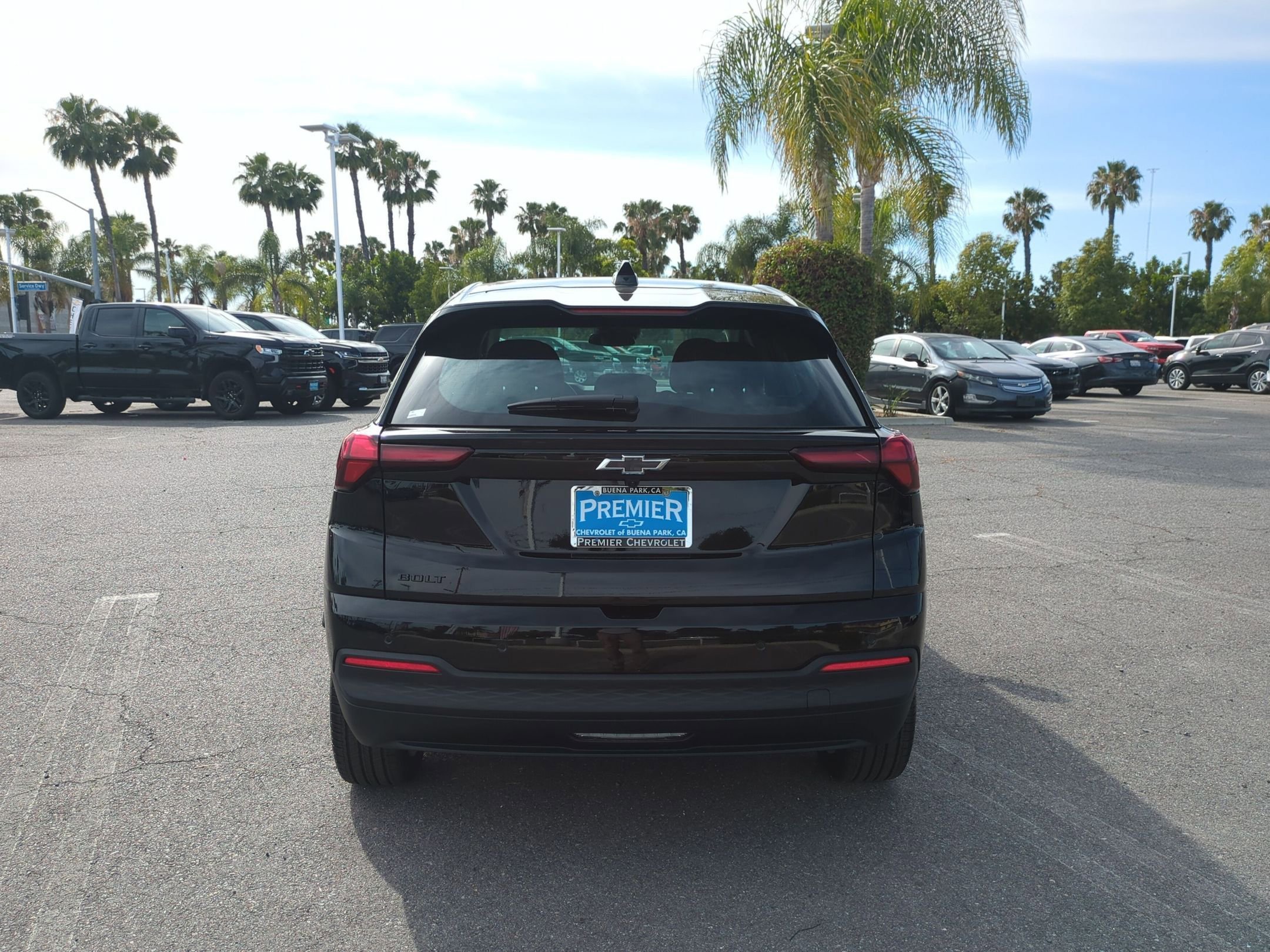 New 2027 Chevrolet Bolt LT w/ Comfort Package FWD image 4