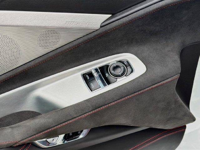 Used 2022 Chevrolet Corvette Stingray Premium Cpe w/ Z51 Performance Package RWD image 19