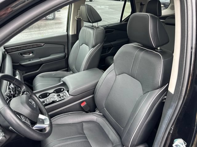 Used 2024 Honda Pilot Elite image 4