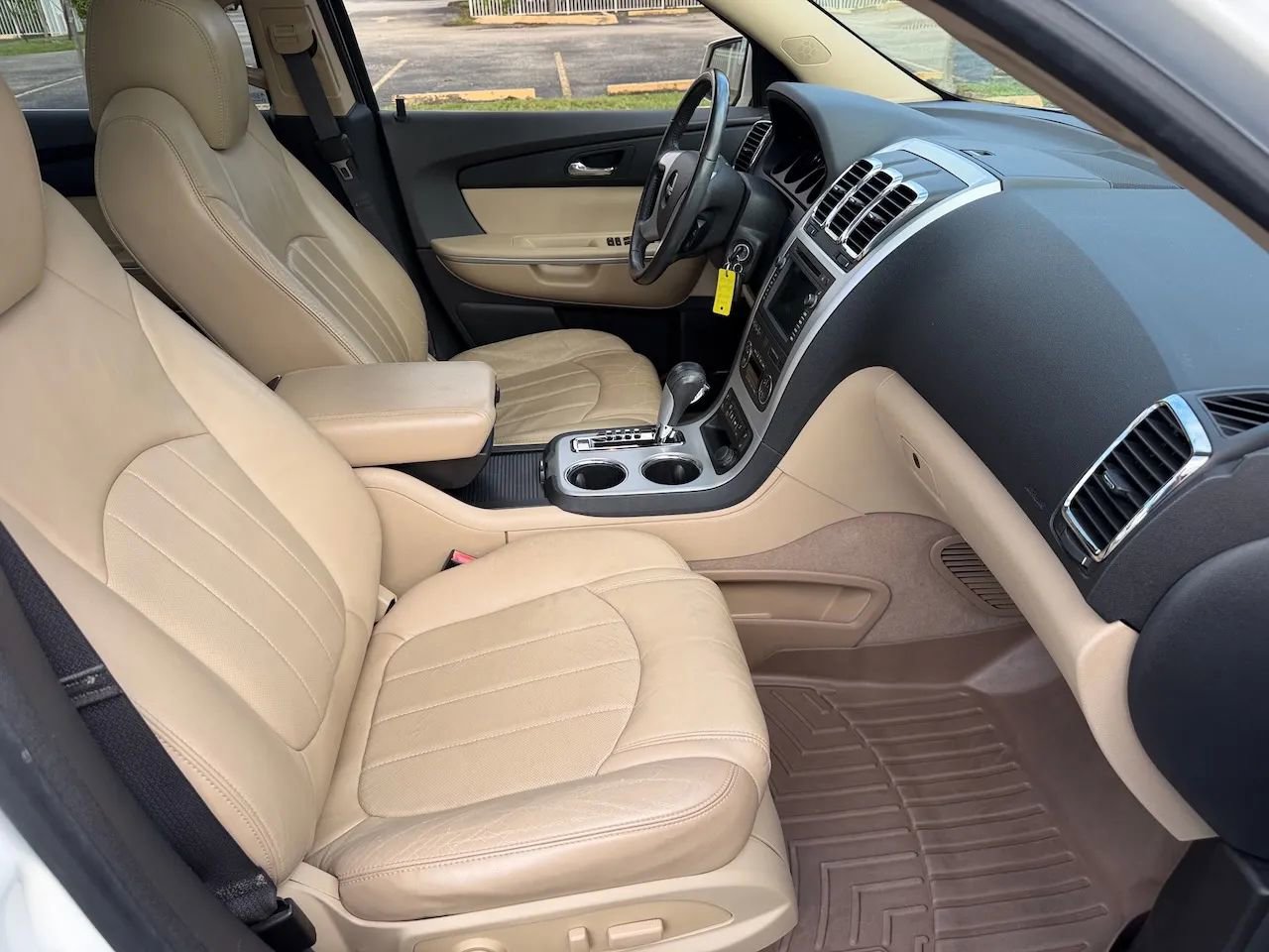 Used 2011 GMC Acadia SLT image 10