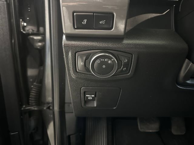 Used 2021 Ford Expedition XLT image 27