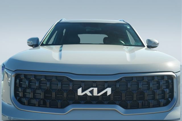 Used 2023 Kia Telluride EX X-Line image 37
