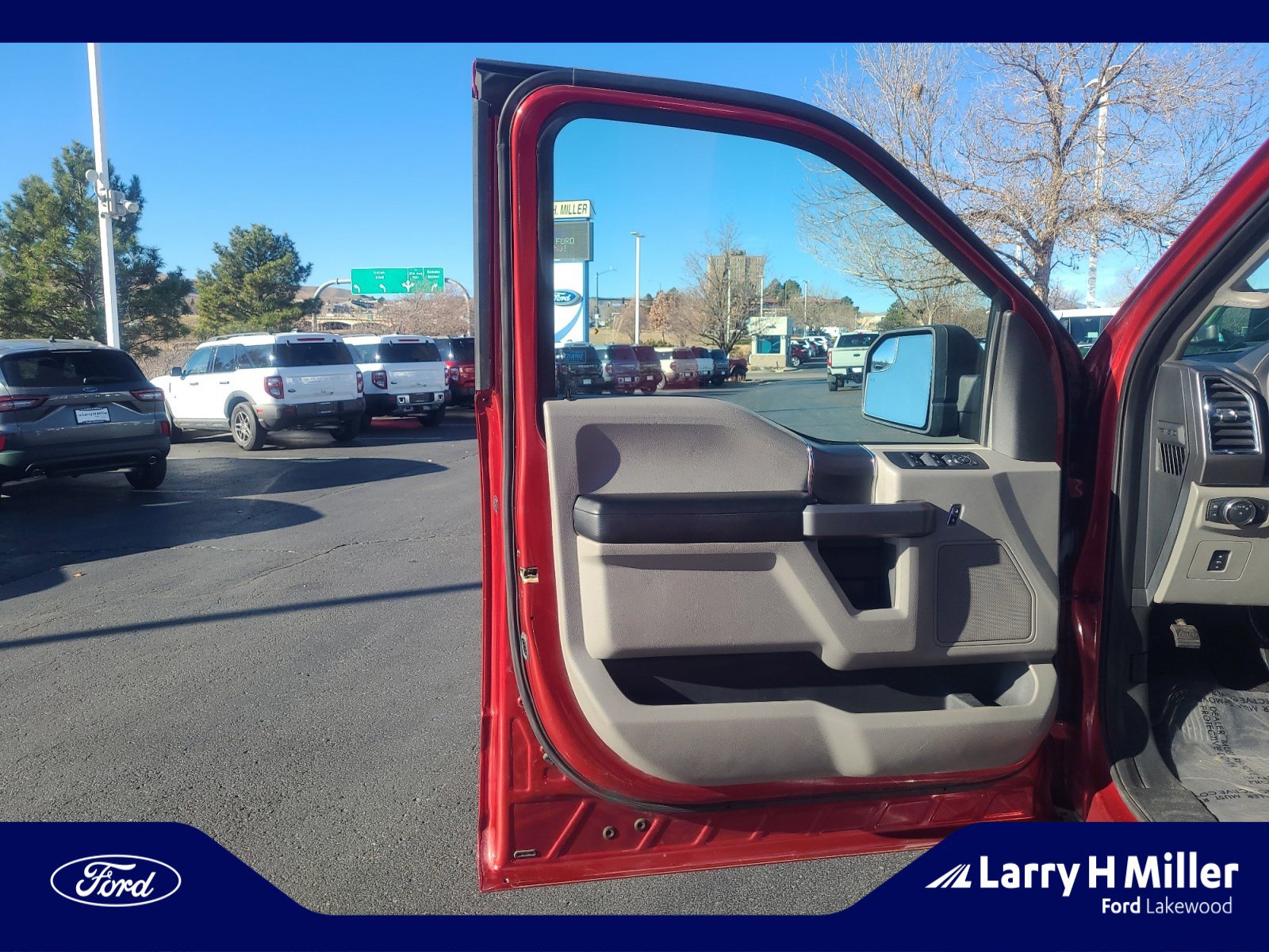 Used 2016 Ford F150 XLT w/ Equipment Group 302A Luxury image 13