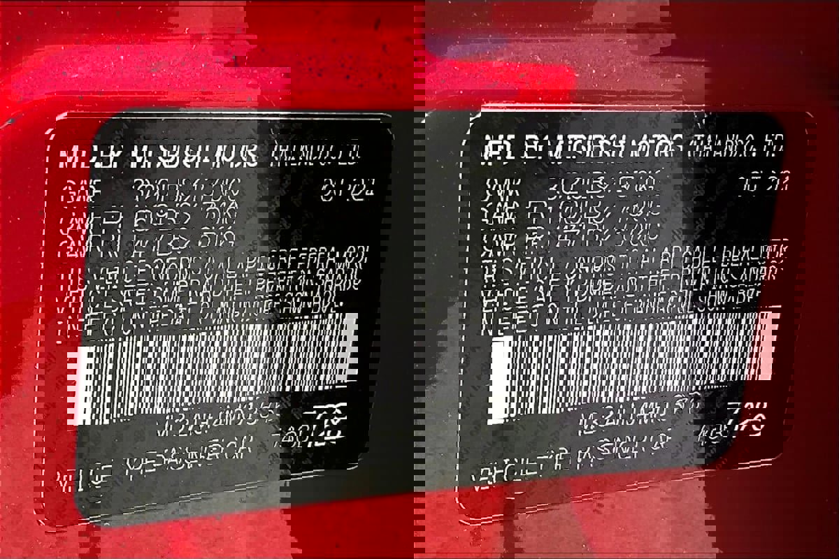 Used 2021 Mitsubishi Mirage ES image 33