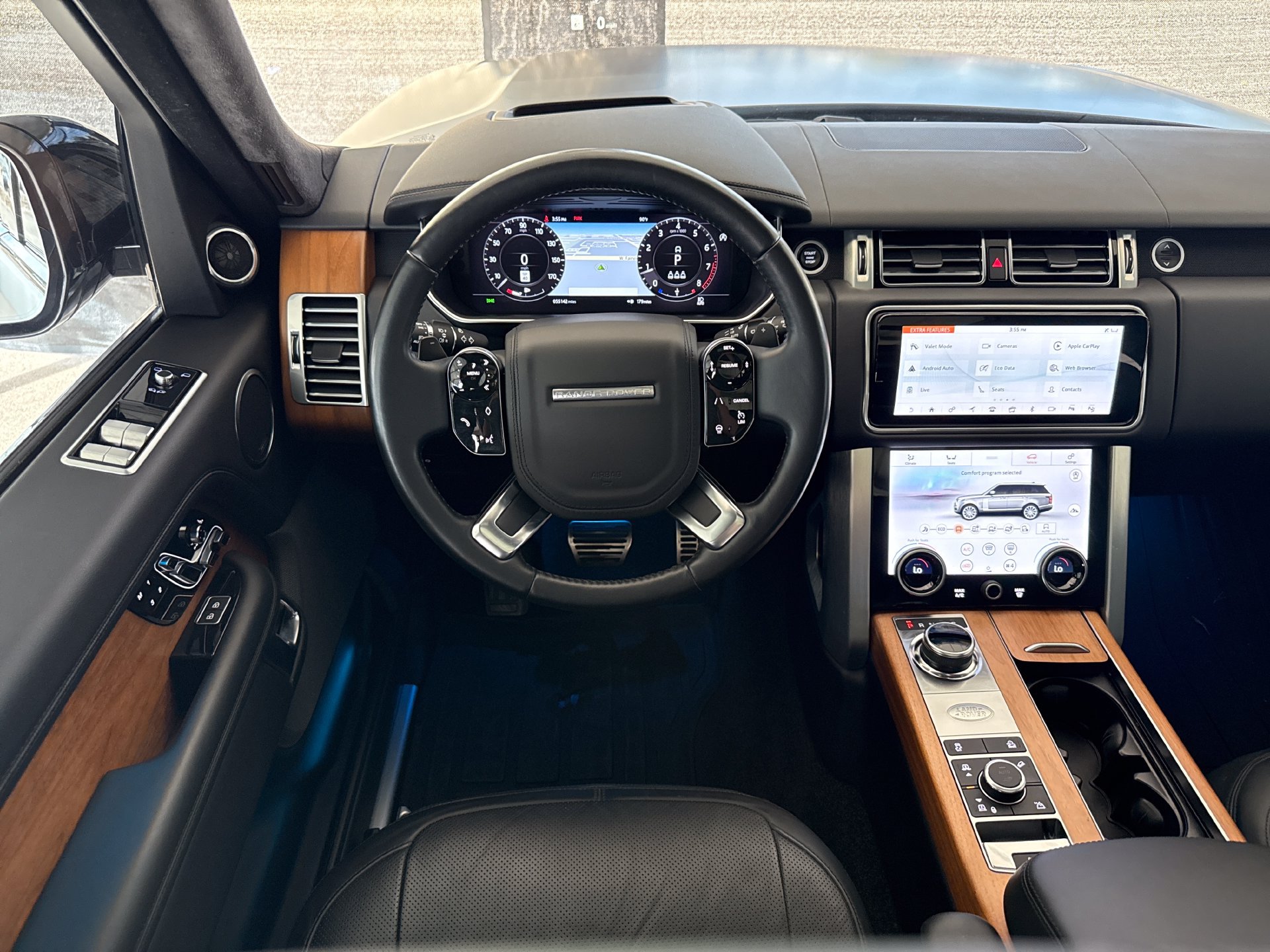 Used 2021 Land Rover Range Rover P525 Westminster Edition LWB AWD/4WD image 9