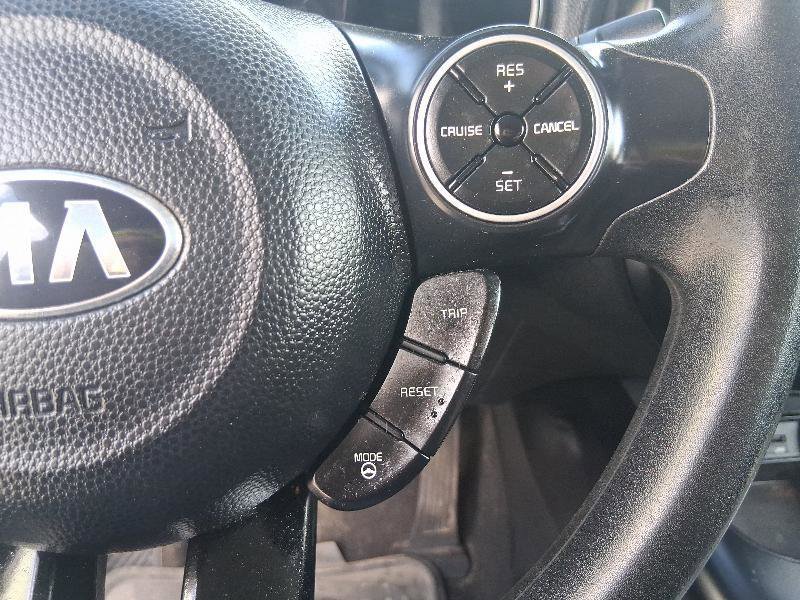 Used 2014 Kia Soul + FWD image 30