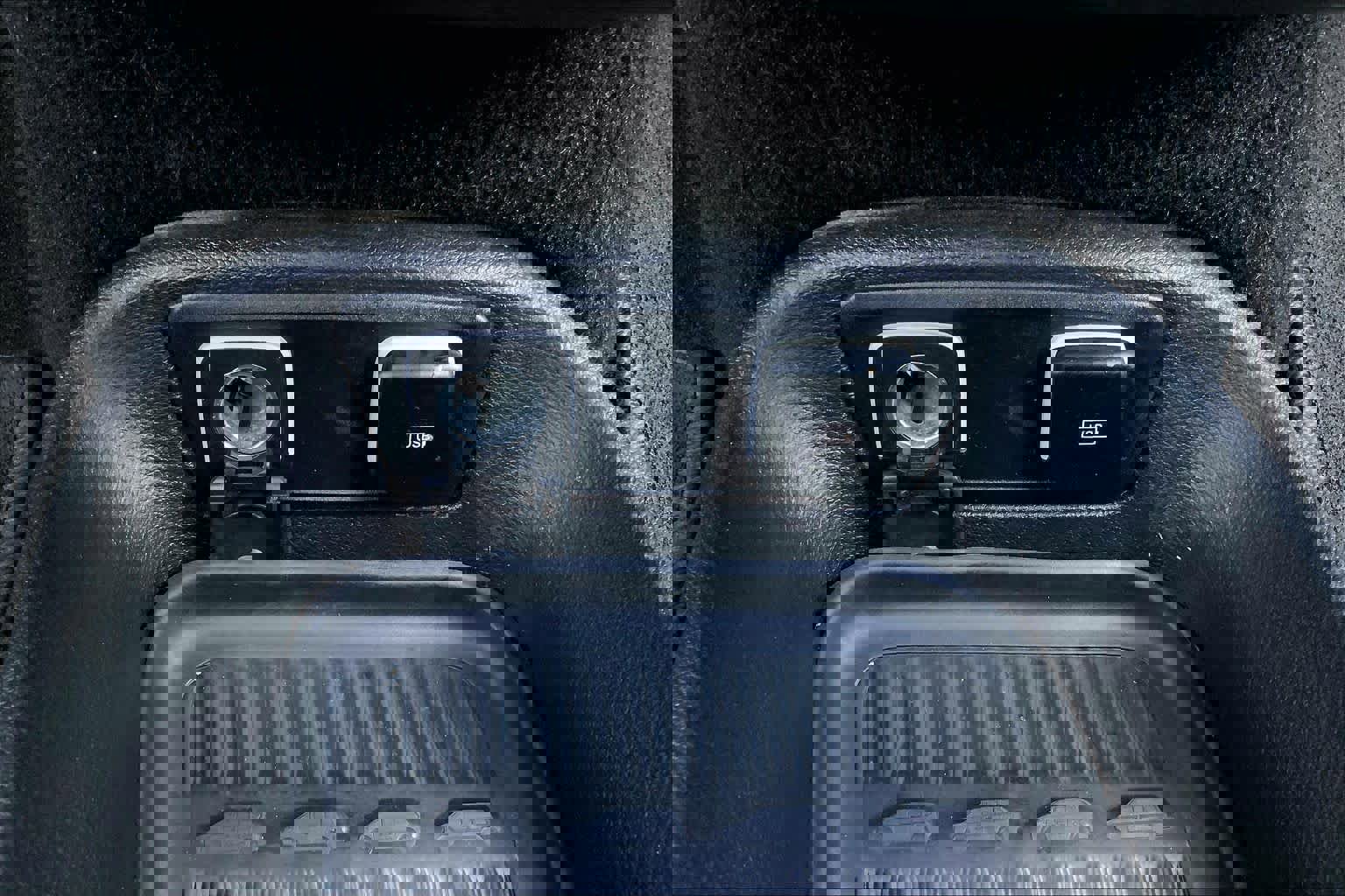 Used 2020 Chrysler Pacifica Touring w/ S Appearance Package FWD image 28