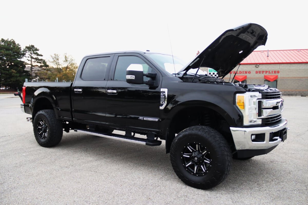 Used 2017 Ford F250 XLT w/ XLT Premium Package AWD/4WD image 25