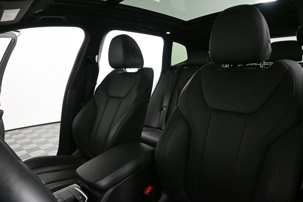 Used 2024 BMW X3 sDrive30i RWD image 5