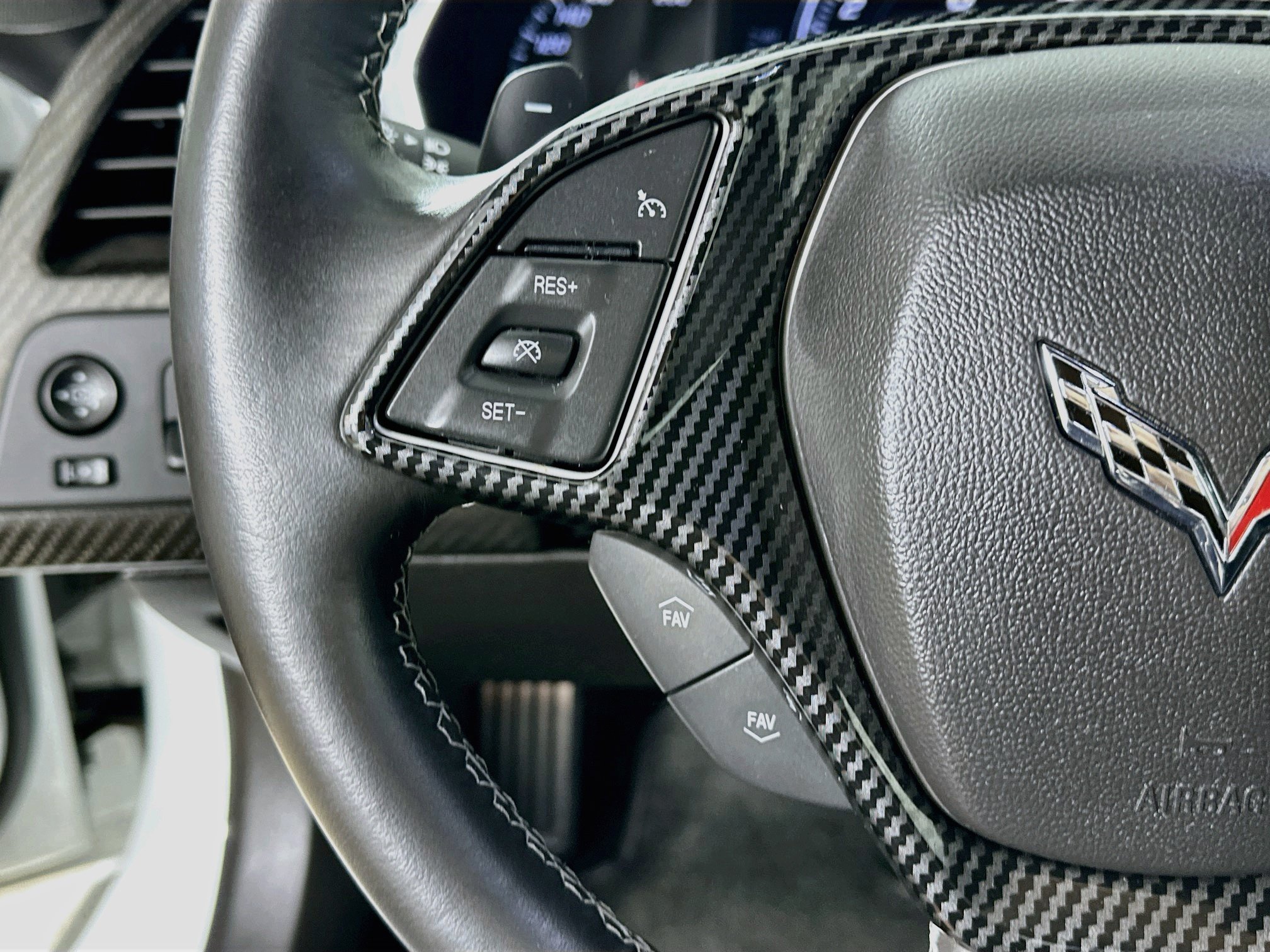 Used 2014 Chevrolet Corvette Stingray Convertible w/ 2LT Preferred Equipment Group RWD image 12