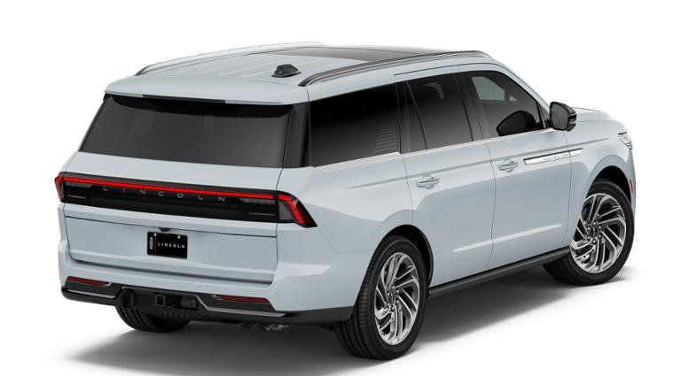 New 2026 Lincoln Navigator Reserve AWD/4WD image 3