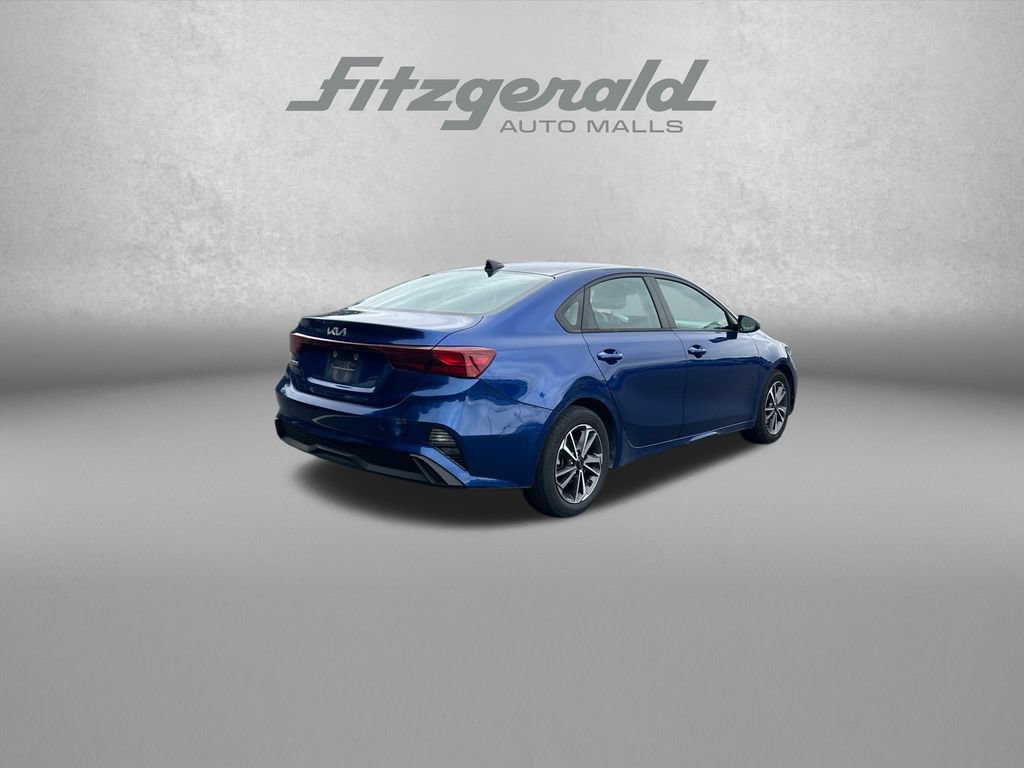 Used 2022 Kia Forte LXS w/ LXS Technology Package FWD image 8