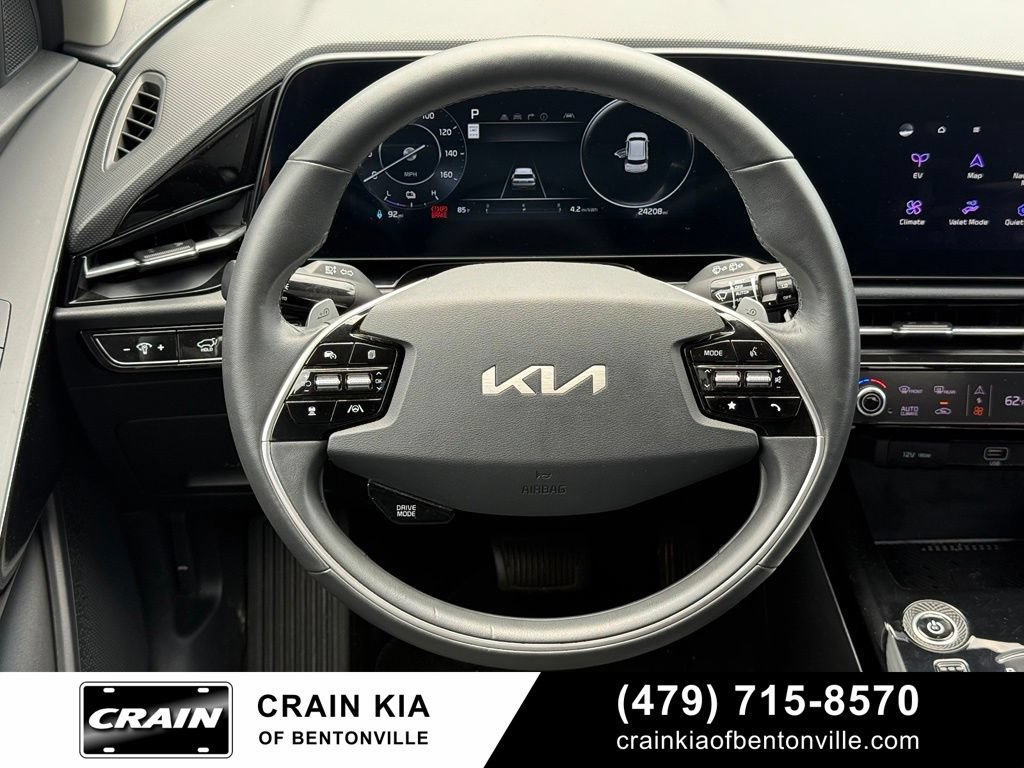 Certified 2024 Kia Niro Wind FWD image 13