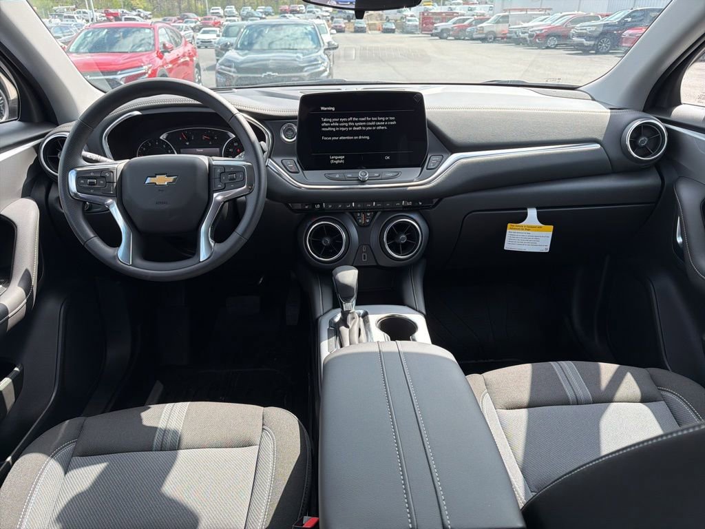 New 2026 Chevrolet Blazer LT w/ Midnight/Sport Edition FWD image 18