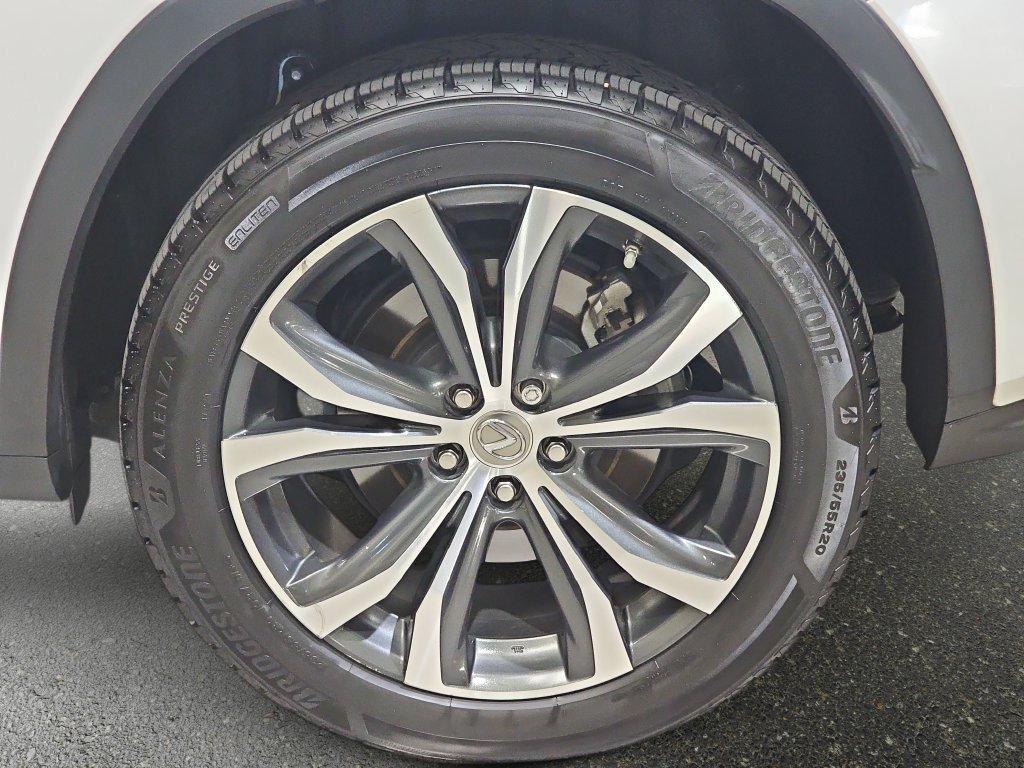 Used 2017 Lexus RX 450h AWD w/ Cold Weather Package image 35