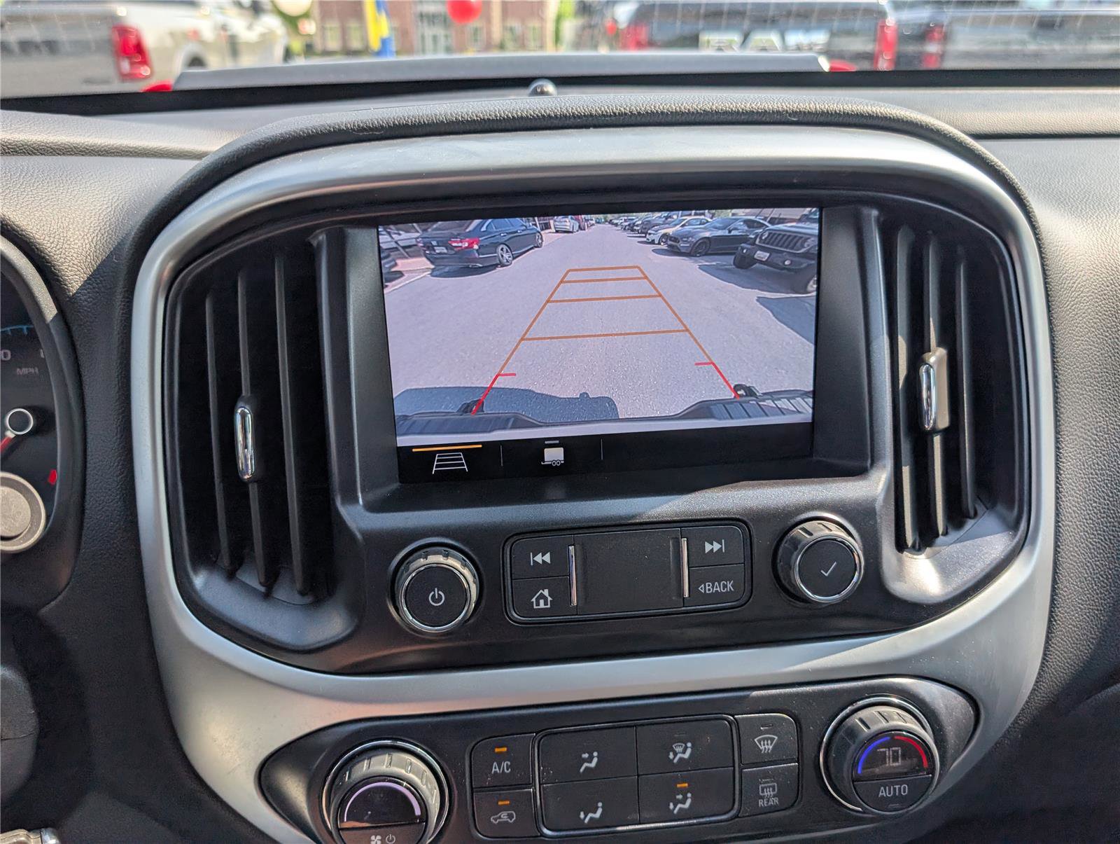 Used 2020 Chevrolet Colorado ZR2 w/ Colorado ZR2 Bison Edition AWD/4WD image 26