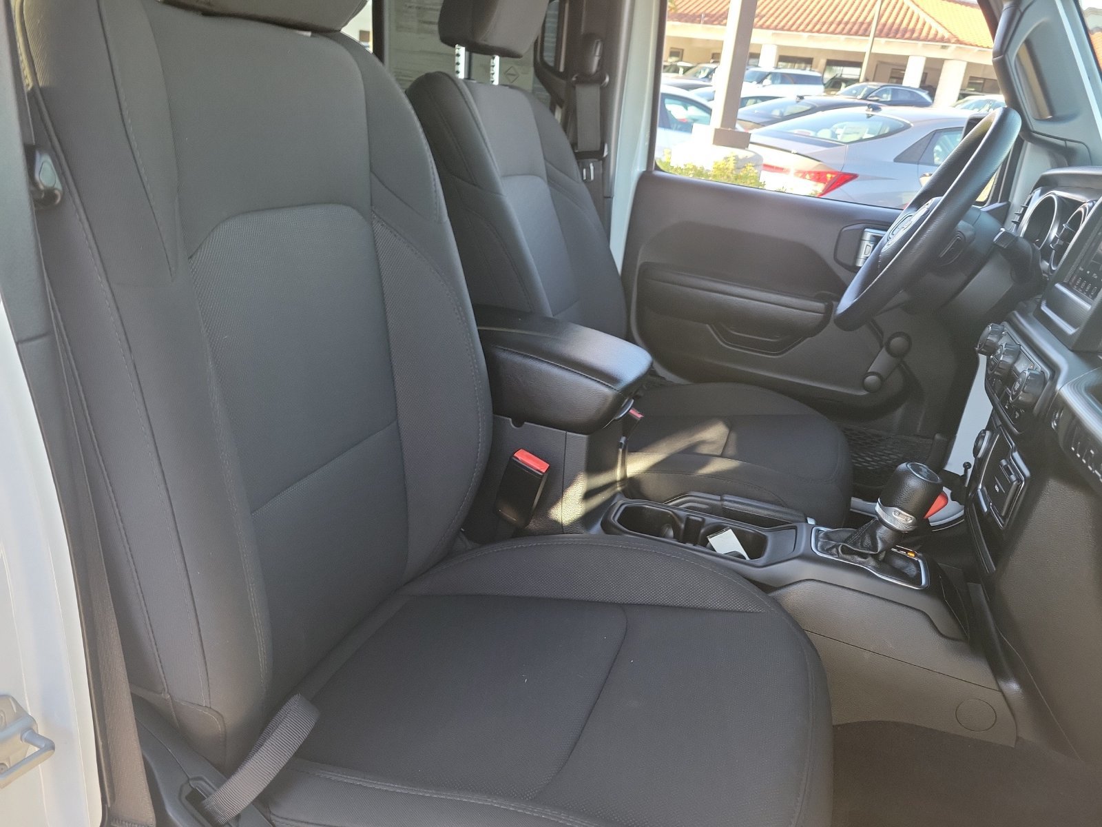 Used 2023 Jeep Wrangler Unlimited Sport AWD/4WD image 21