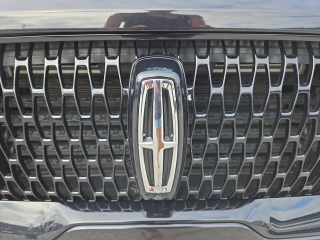Used 2022 Lincoln Aviator Reserve w/ Equipment Group 201A AWD/4WD image 48