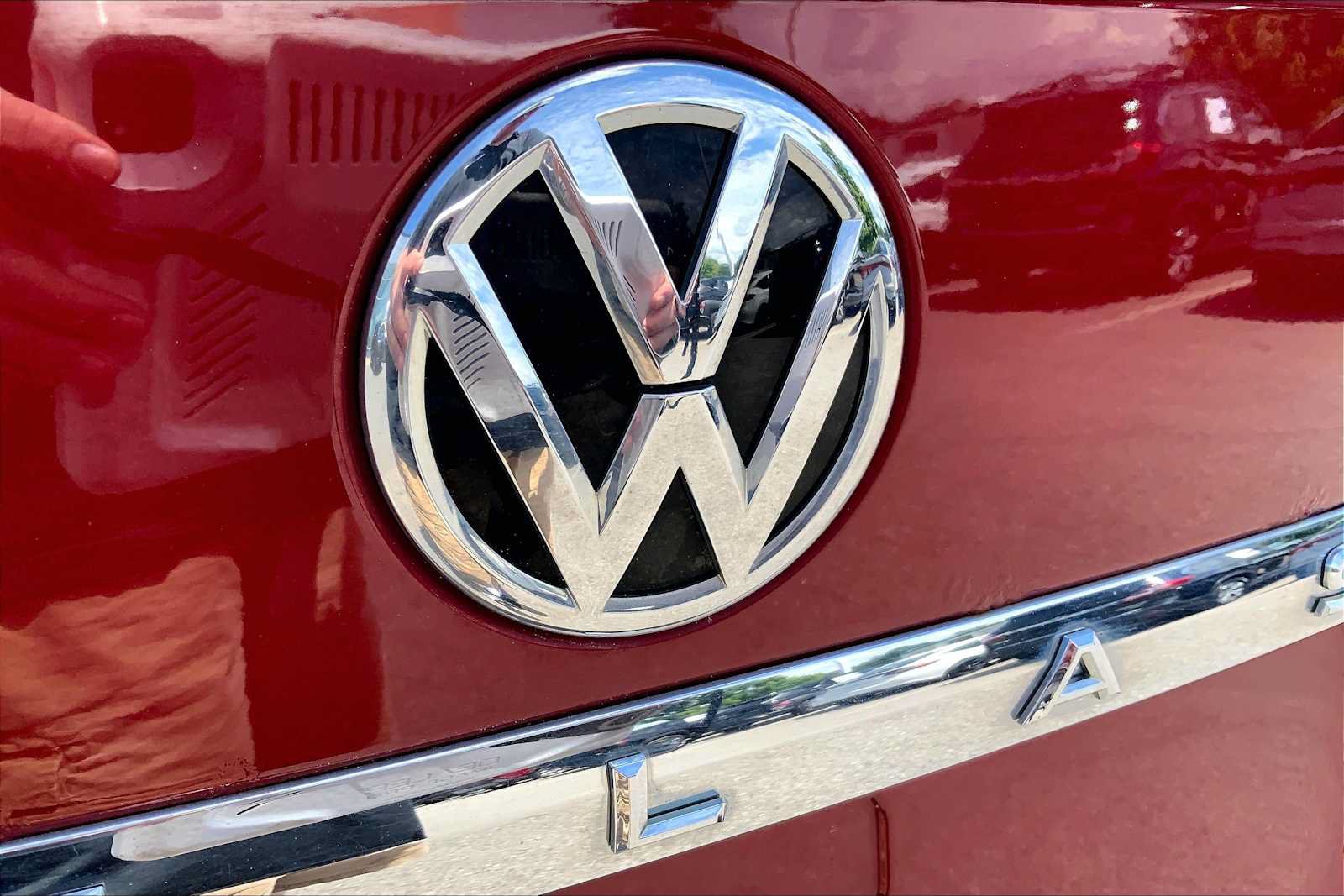 Used 2018 Volkswagen Atlas SEL AWD/4WD image 33
