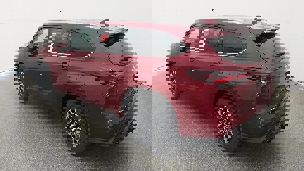 New 2026 Toyota Highlander XLE image 5