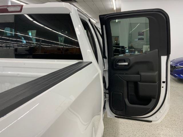 Used 2019 Chevrolet Silverado 1500 LT w/ Convenience Package AWD/4WD image 32