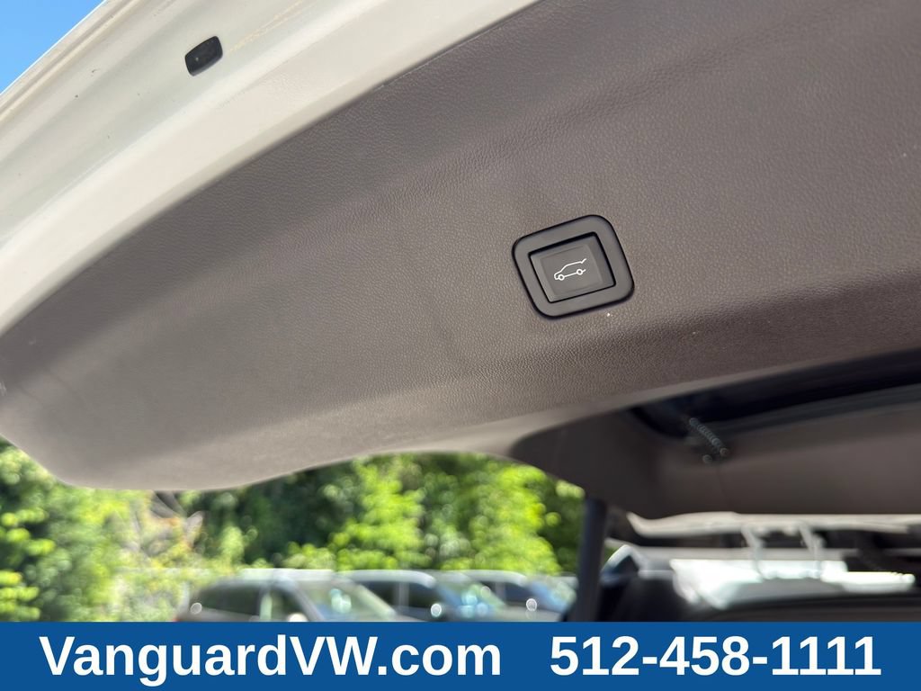 Used 2024 GMC Yukon Denali AWD/4WD image 10