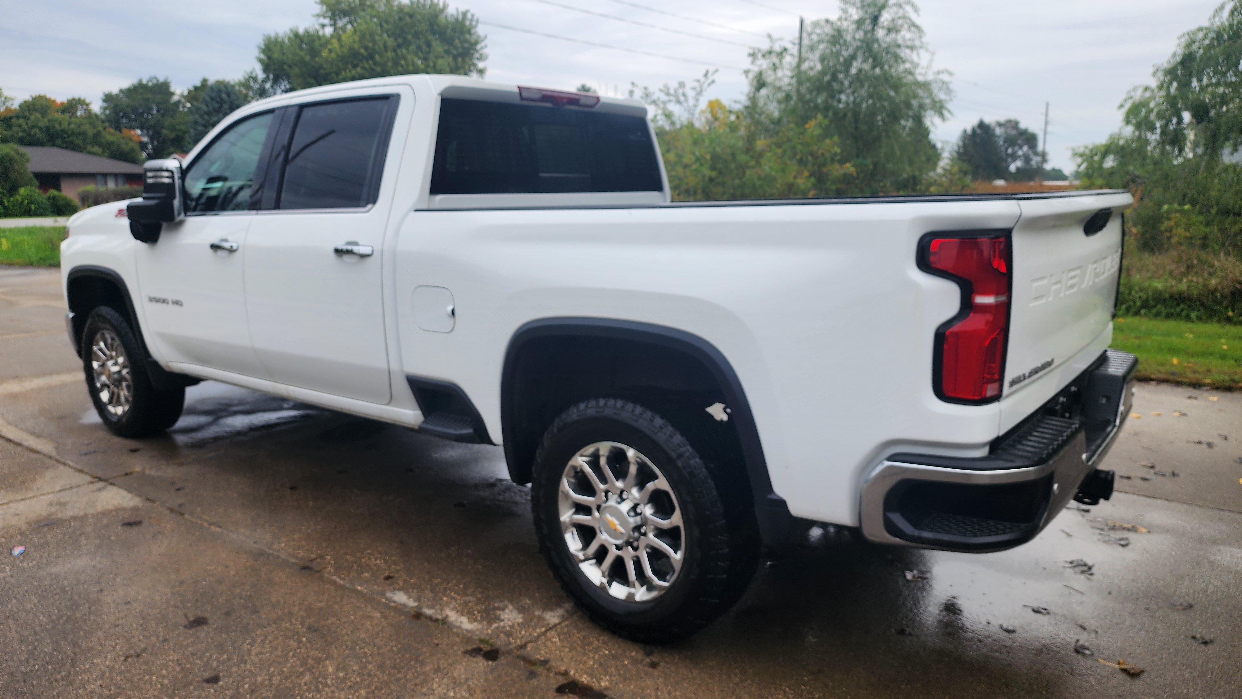 Used 2026 Chevrolet Silverado 3500 LTZ w/ LTZ Premium Package AWD/4WD image 6