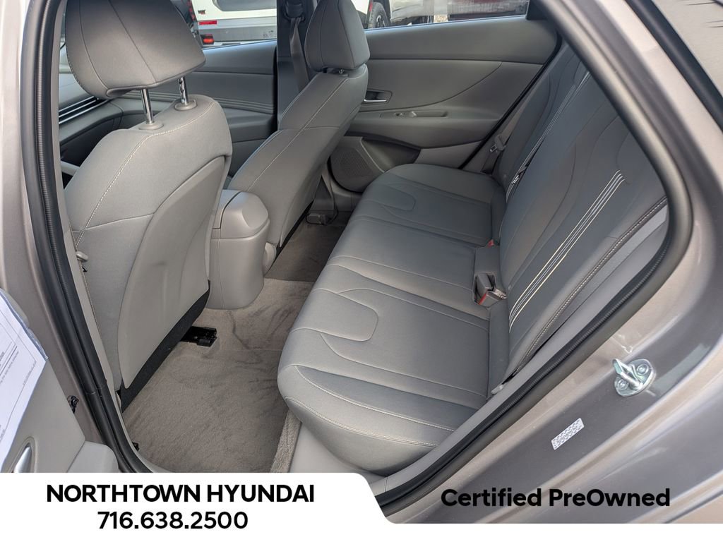 Certified 2023 Hyundai Elantra SEL w/ Convenience Package image 30