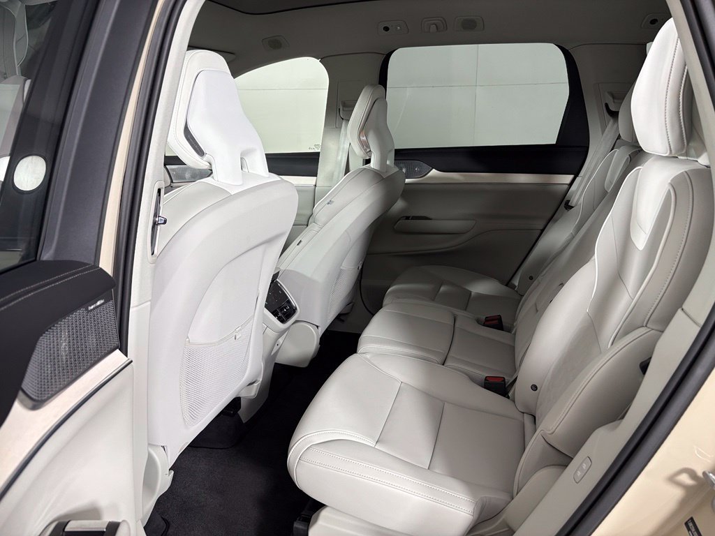 Used 2025 Volvo EX90 Ultra AWD/4WD image 36