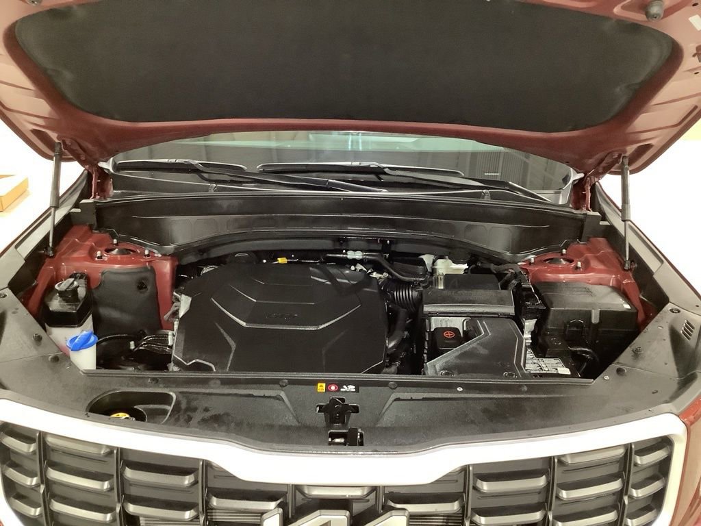 Certified 2024 Kia Telluride SX w/ Towing Package image 24