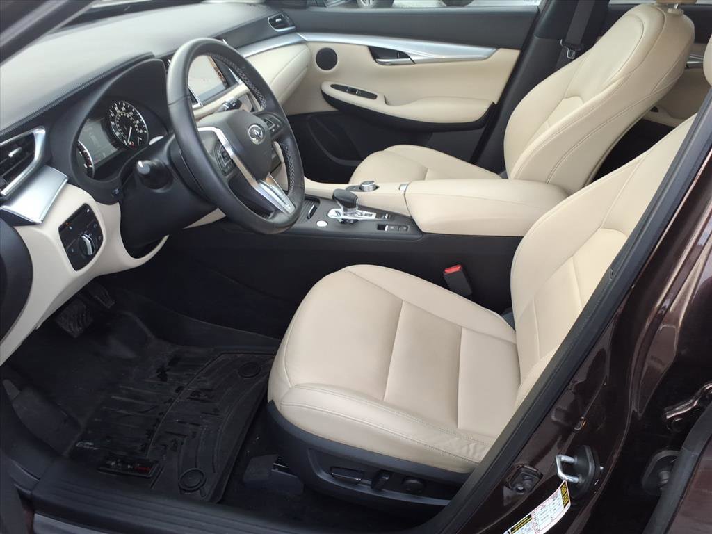 Used 2020 INFINITI QX50 Luxe w/ Navigation Package image 5