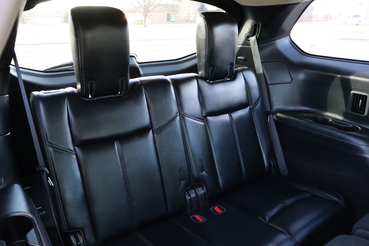 Used 2019 Nissan Pathfinder SL AWD/4WD image 22