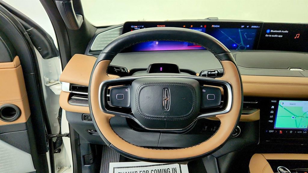 Used 2025 Lincoln Navigator L Black Label image 14