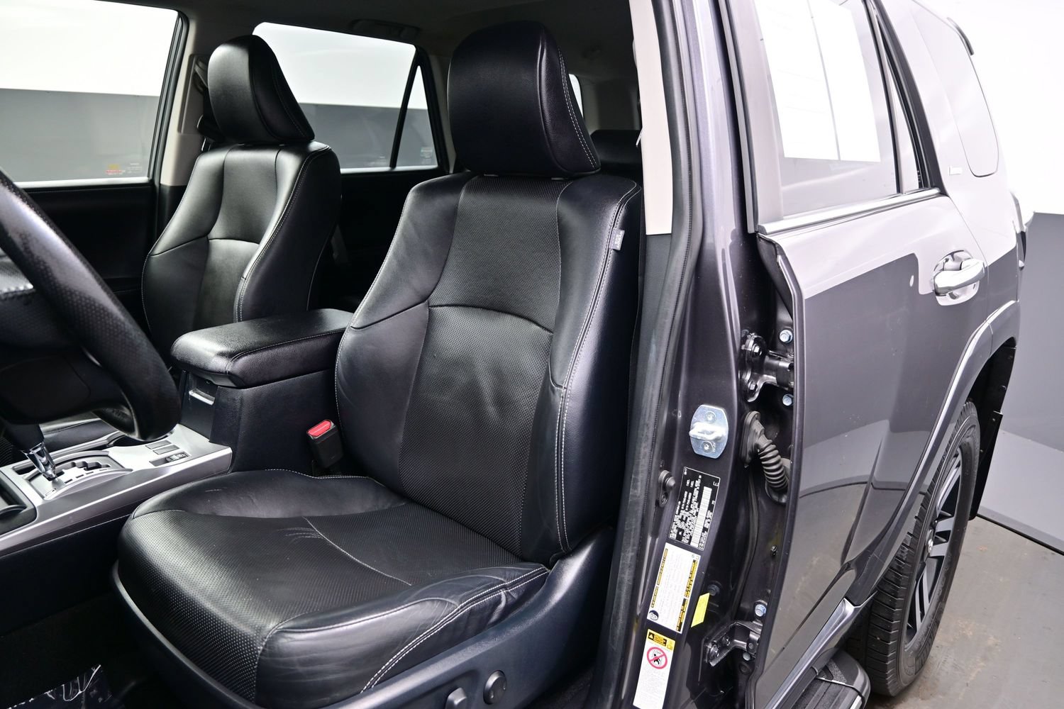 Used 2018 Toyota 4Runner Limited AWD/4WD image 12