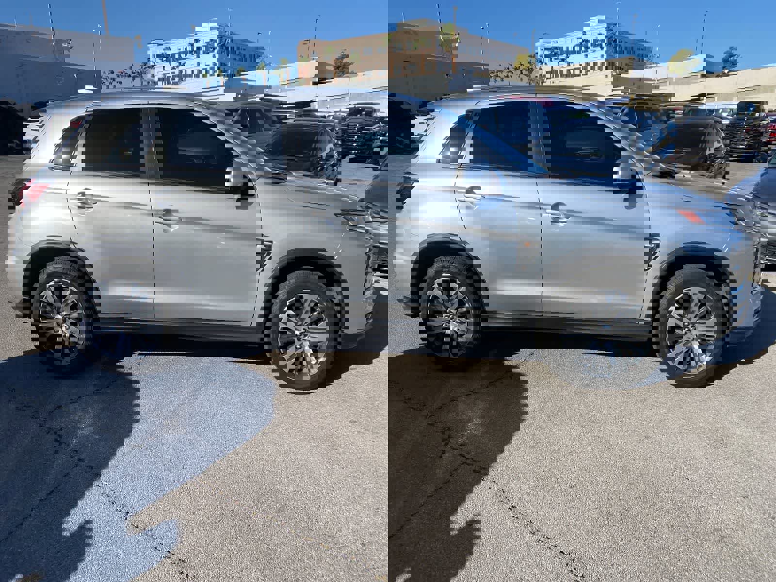 Used 2024 Mitsubishi Outlander Sport ES AWD/4WD image 5