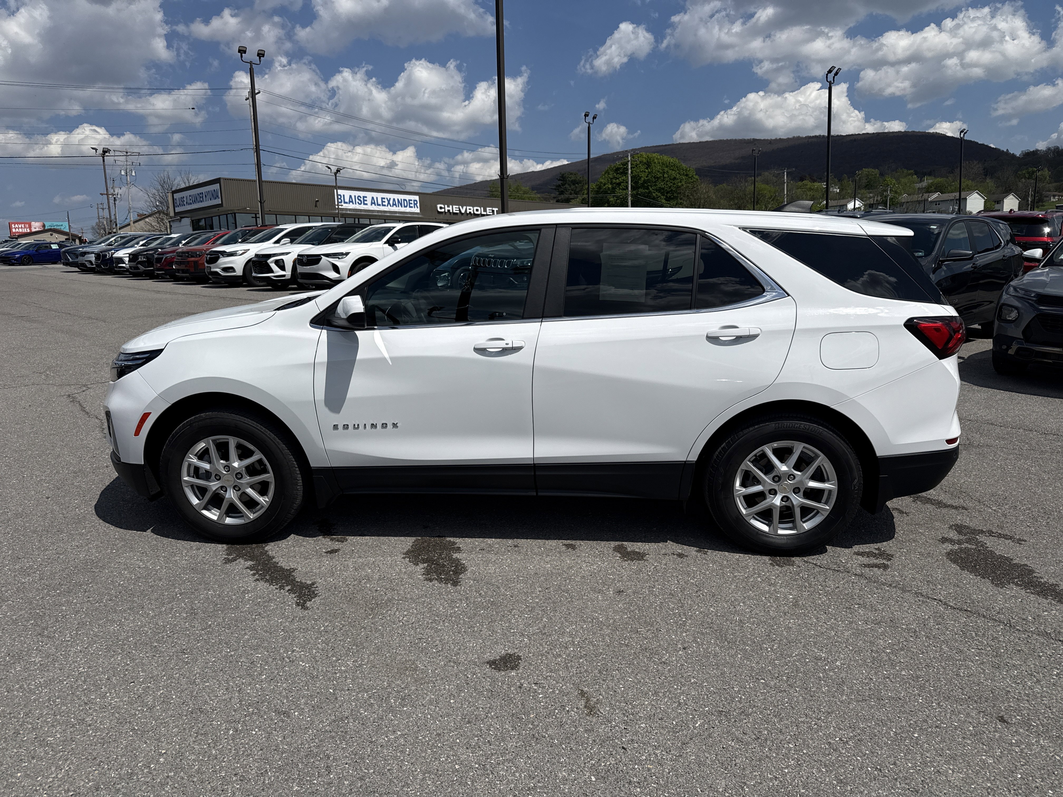 Used 2024 Chevrolet Equinox LT w/ LPO, Floor Liner Package AWD/4WD image 6