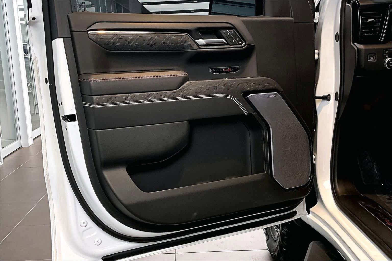 Used 2024 GMC Sierra 1500 AT4X w/ AT4X AEV Edition image 22