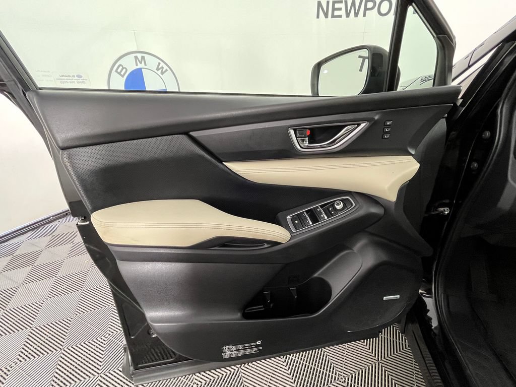 Used 2019 Subaru Ascent Limited AWD/4WD image 28