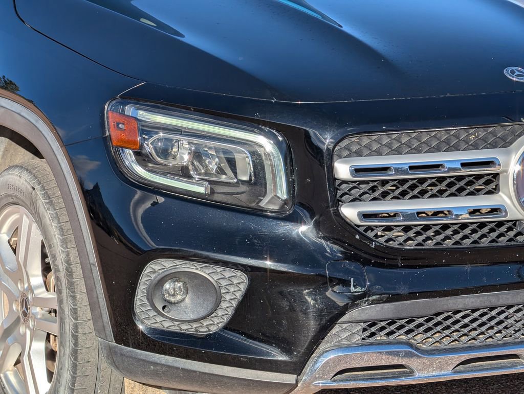 Used 2020 Mercedes-Benz GLB 250 4MATIC w/ Premium Package image 8