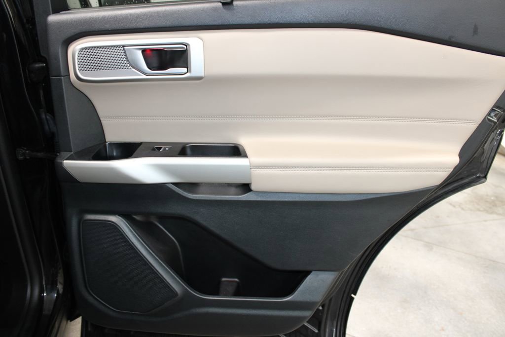 Used 2023 Ford Explorer Limited image 34